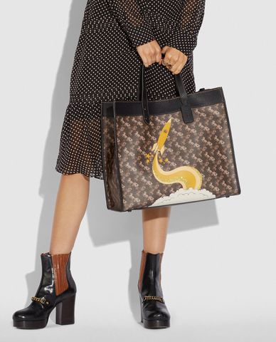  COACH - Túi tote nữ phom vuông Field 40 