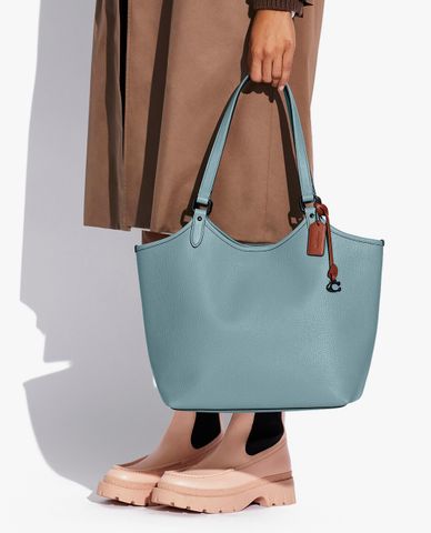  COACH - Túi tote nữ thời trang Day Tote 