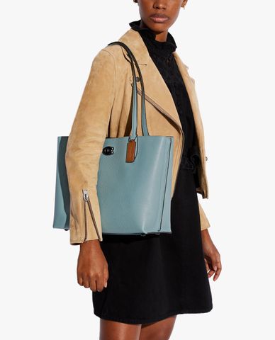  COACH - Túi tote nữ chữ nhật Willow 