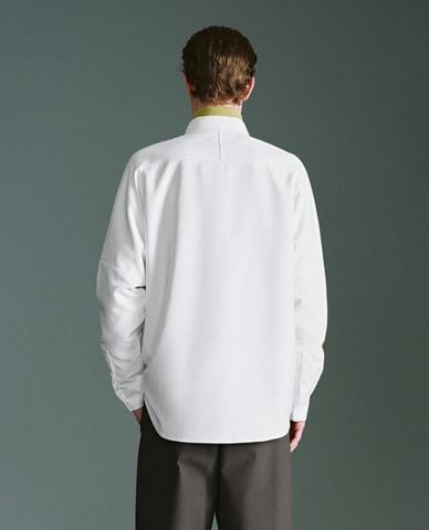  URBAN REVIVO - Áo sơ mi nam cổ bẻ tay dài hiện đại 