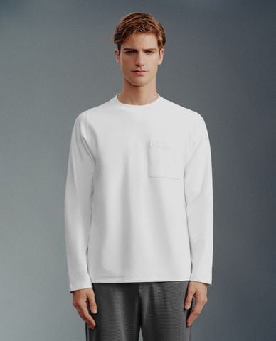  URBAN REVIVO - Áo thun nam cổ tròn tay dài Straight 