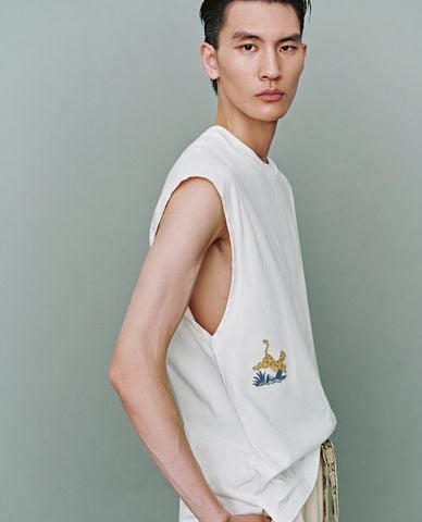  URBAN REVIVO - Áo sát nách nam cổ tròn 