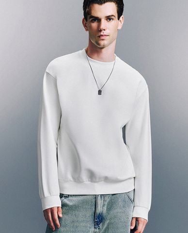  URBAN REVIVO - Áo sweatshirt nam cổ tròn tay dài Straight 