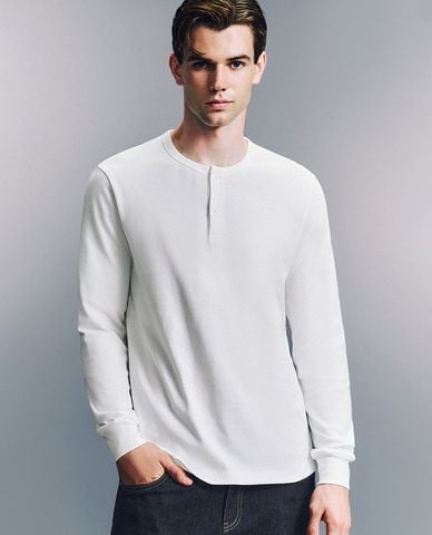  URBAN REVIVO - Áo thun nam cổ tròn tay dài Straight 