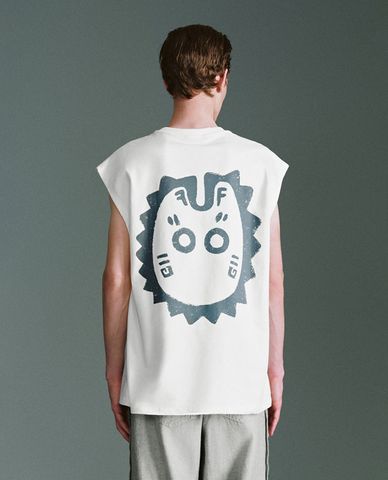  URBAN REVIVO - Áo thun nam cổ tròn tay ngắn 