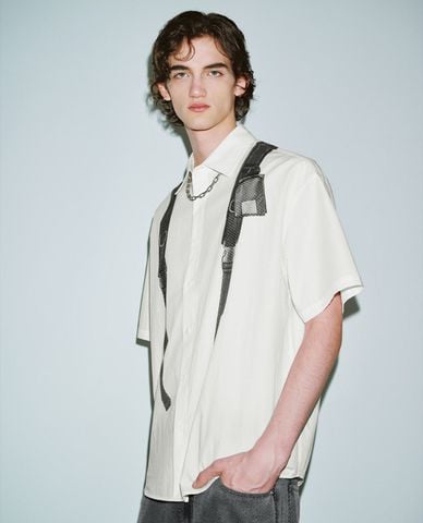  URBAN REVIVO - Áo sơ mi nam cổ bẻ tay ngắn Printed Button Up Straight 