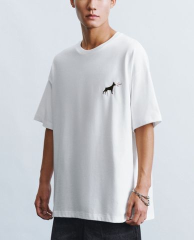  URBAN REVIVO - Áo thun nam cổ tròn tay ngắn trẻ trung Printed 