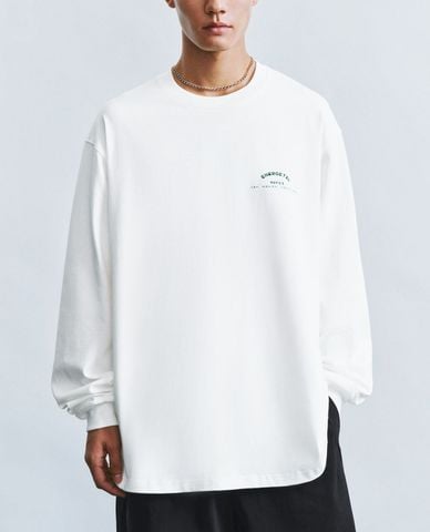  URBAN REVIVO - Áo thun nam cổ tròn tay dài in hoạ tiết 