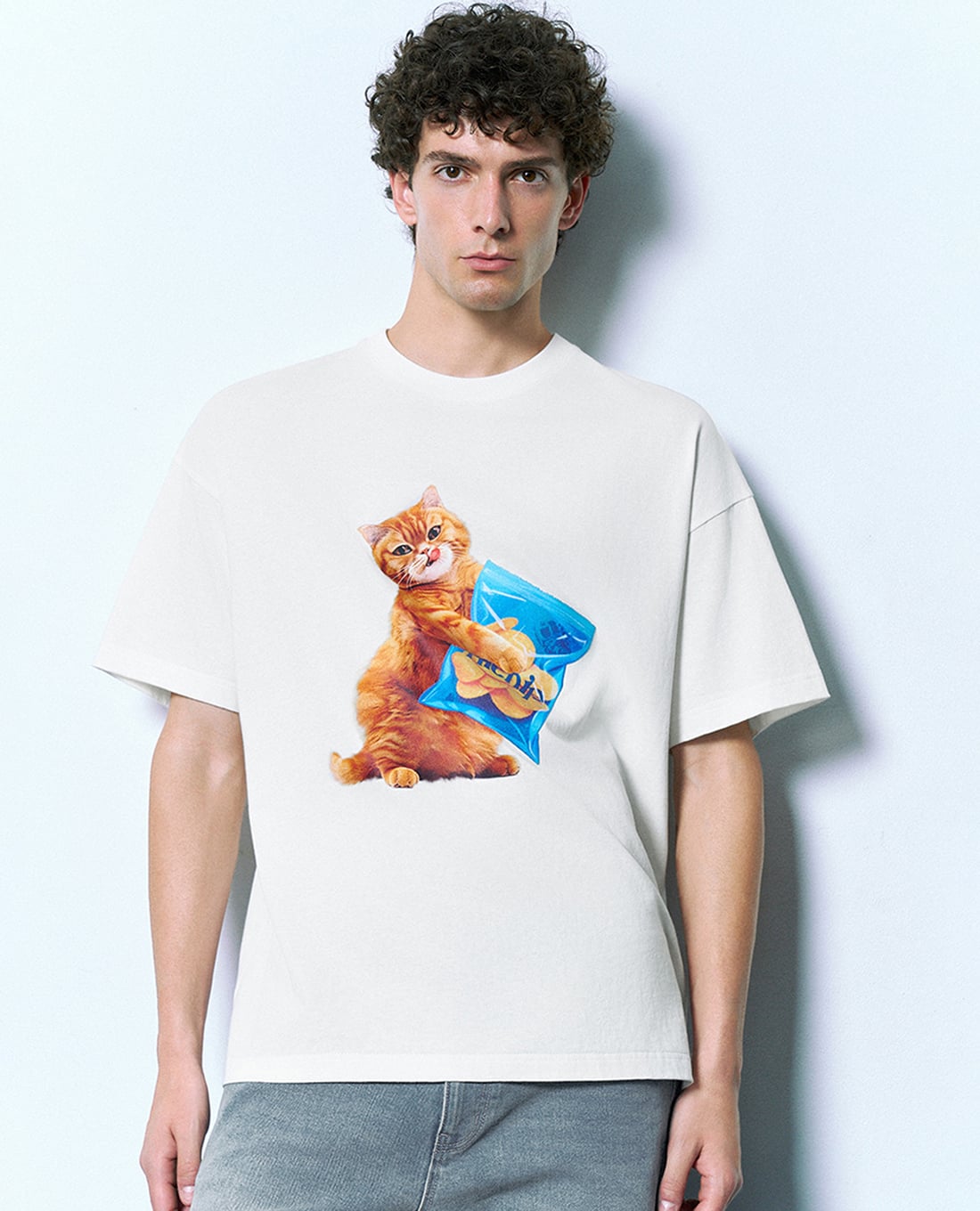 URBAN REVIVO - Áo thun nam cổ tròn tay ngắn Printed