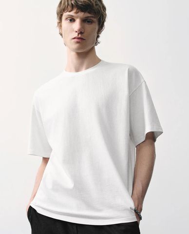  URBAN REVIVO - Áo sweatshirt nam cổ tròn tay dài Loose 