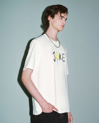  URBAN REVIVO - Áo thun nam cổ tròn tay ngắn Printed 