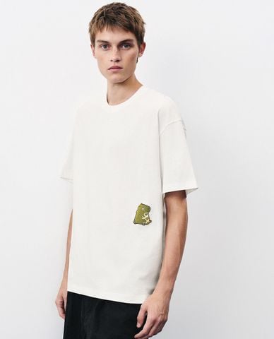  URBAN REVIVO - Áo thun nam cổ tròn tay ngắn in hình 