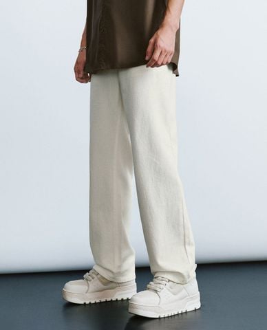  URBAN REVIVO - Quần jeans nam ống rộng trẻ trung Wide-Leg 