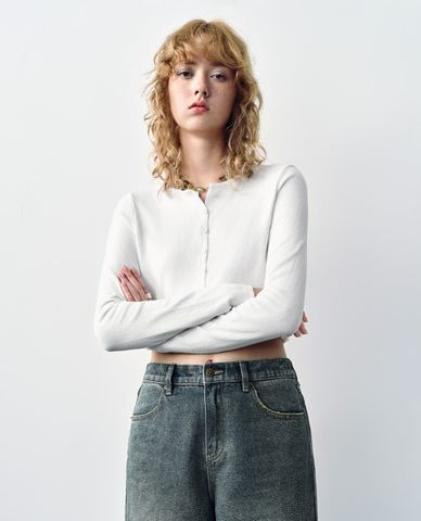  URBAN REVIVO - Áo khoác cardigan nữ cổ V tay dài cá tính 