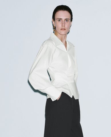  URBAN REVIVO - Áo kiểu nữ cổ bẻ tay dài Crossover Overhead 