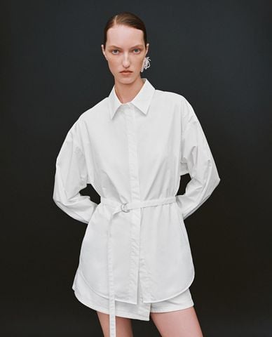  URBAN REVIVO - Áo sơ mi nữ cổ bẻ tay dài phối thắt lưng 