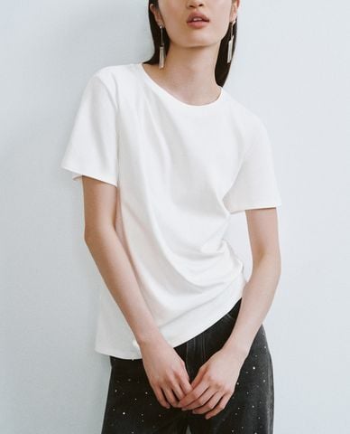  URBAN REVIVO - Áo thun nữ cổ tròn tay ngắn vạt xéo 