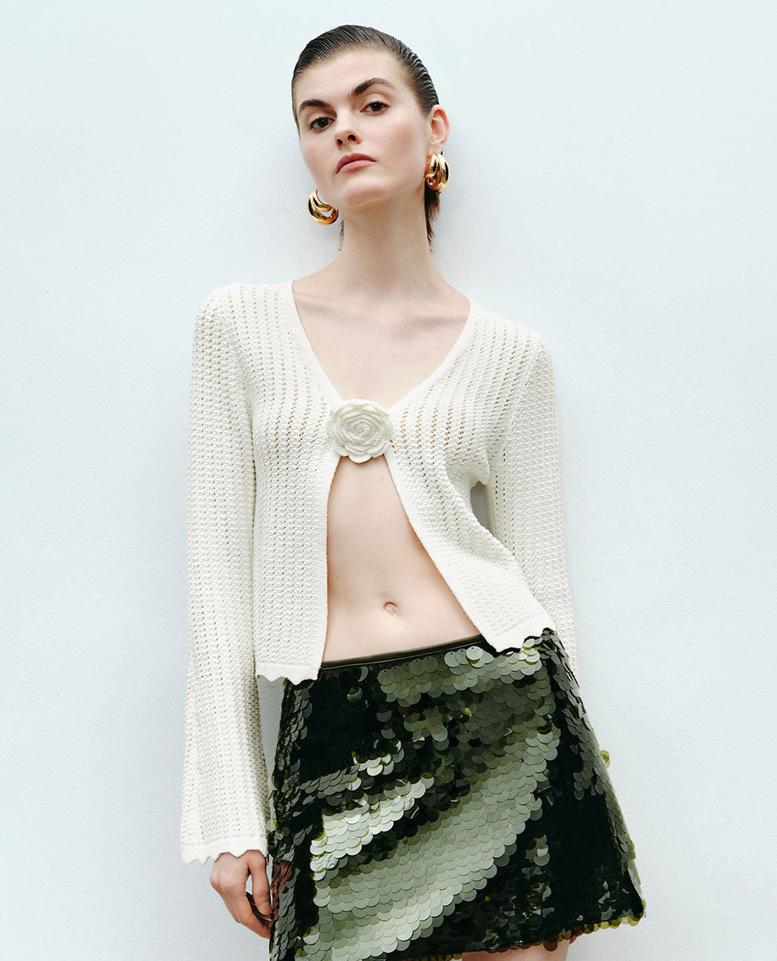 URBAN REVIVO - Áo khoác cardigan nữ Flower Decor