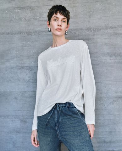  URBAN REVIVO - Áo thun nữ cổ tròn tay dài Letter Embossed 