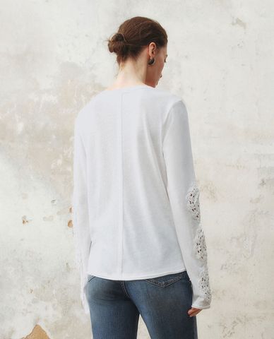  URBAN REVIVO - Áo thun nữ cổ tròn tay dài thời trang 