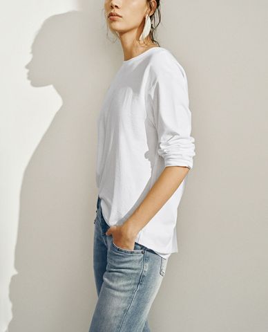  URBAN REVIVO - Áo thun nữ cổ tròn tay dài thời trang 