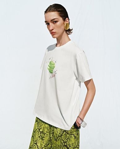  URBAN REVIVO - Áo thun nữ cổ tròn phom suông Printed 