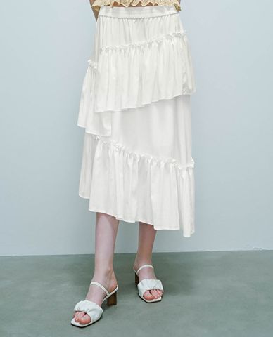  URBAN REVIVO - Chân váy xếp tầng midi lưng thun 