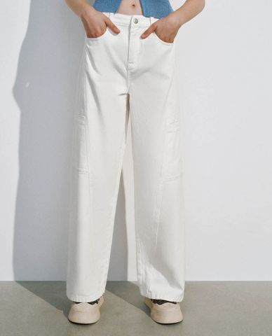  URBAN REVIVO - Quần jeans nữ ống rộng phối túi cá tính Straight 