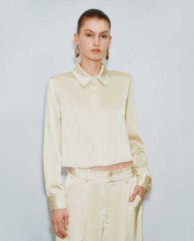  URBAN REVIVO - Áo sơ mi nữ cổ bẻ tay dài phom croptop Button Up Straight 
