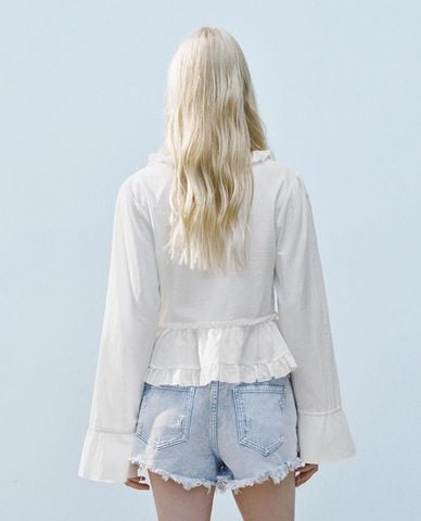  URBAN REVIVO - Áo kiểu nữ cổ V tay loe Ruffle 