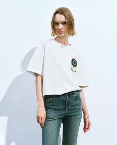  URBAN REVIVO - Áo thun nữ cổ tròn tay ngắn hiện đại 