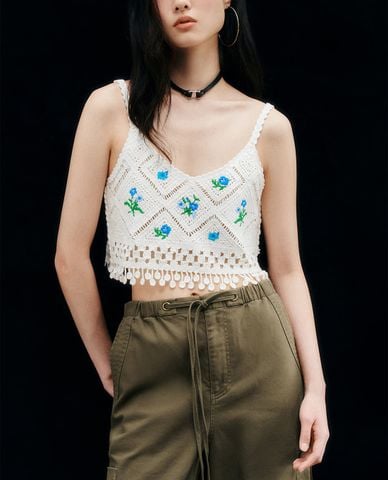  URBAN REVIVO - Áo dệt kim nữ tua rua Floral 