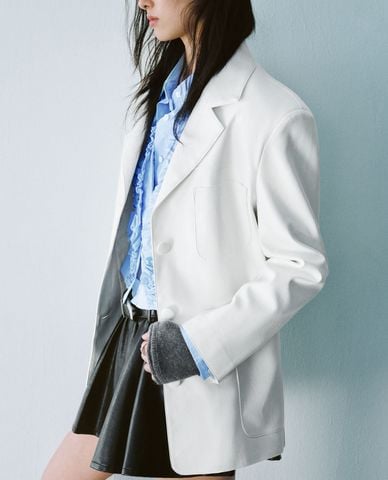  URBAN REVIVO - Áo khoác blazer nữ cổ V thanh lịch 