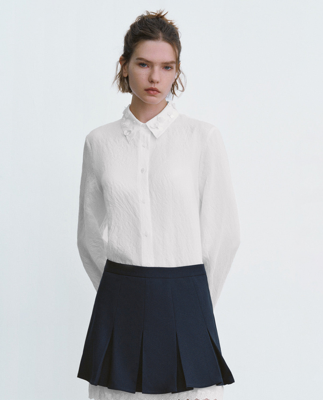 URBAN REVIVO - Áo sơ mi nữ cổ bẻ tay dài Textured Button Up Loose