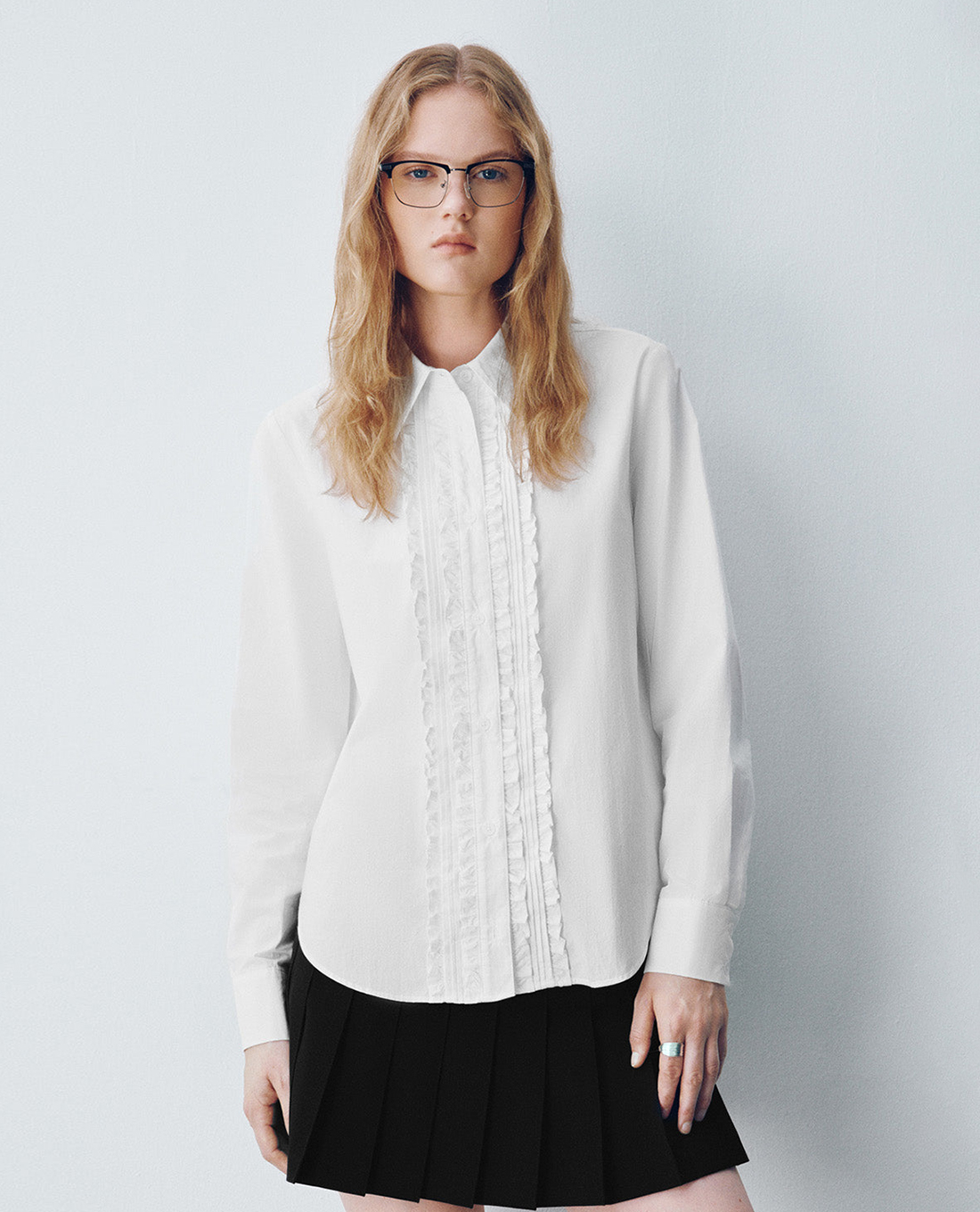 URBAN REVIVO - Áo sơ mi nữ cổ bẻ tay dài Button Up Loose