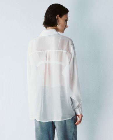  URBAN REVIVO - Áo sơ mi nữ cổ bẻ tay dài đính hoa 