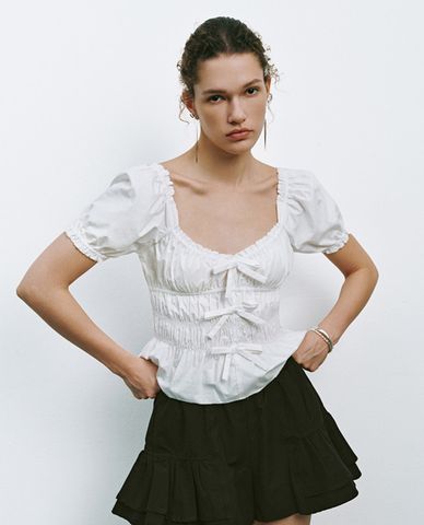  URBAN REVIVO - Áo kiểu nữ tay phồng phối nơ Bow Decor 