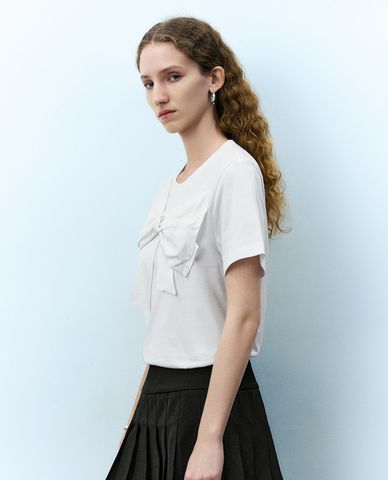  URBAN REVIVO - Áo thun nữ cổ tròn tay ngắn phối nơ Bow Décor 