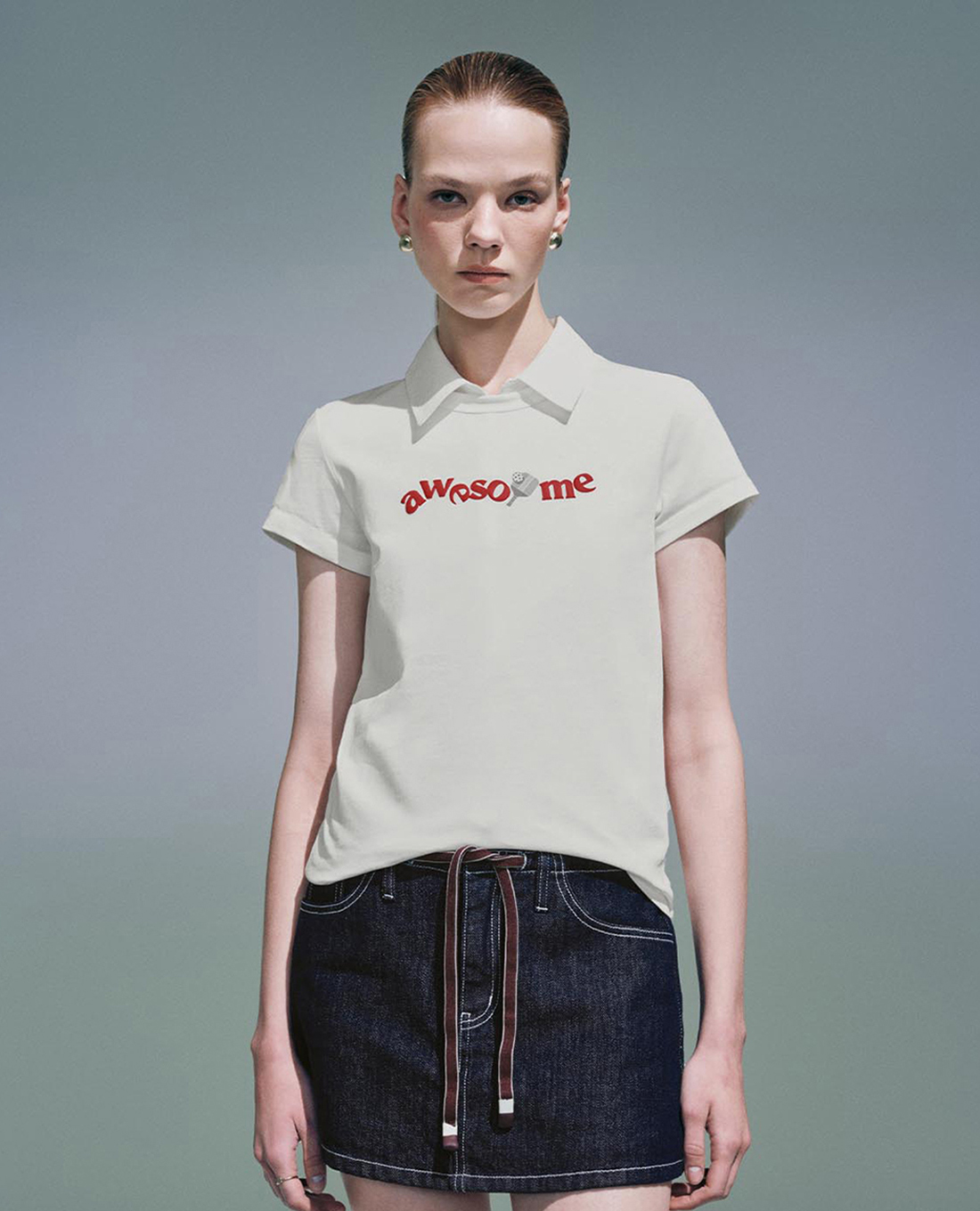 URBAN REVIVO - Áo thun nữ tay ngắn in hoạ tiết