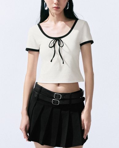  URBAN REVIVO - Áo croptop nữ cổ chữ U tay ngắn phối nơ Bow Décor 