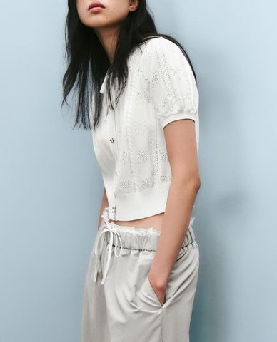  URBAN REVIVO - Áo dệt kim nữ cổ bẻ tay ngắn 