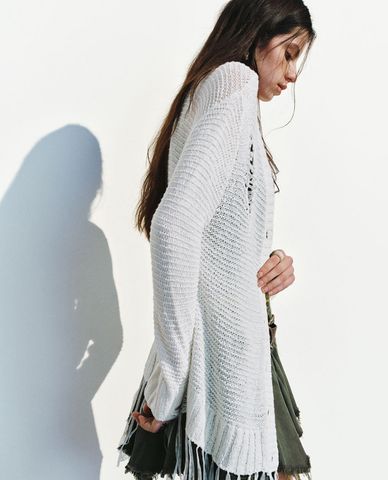  URBAN REVIVO - Áo khoác cardigan nữ tua rua thời thượng 