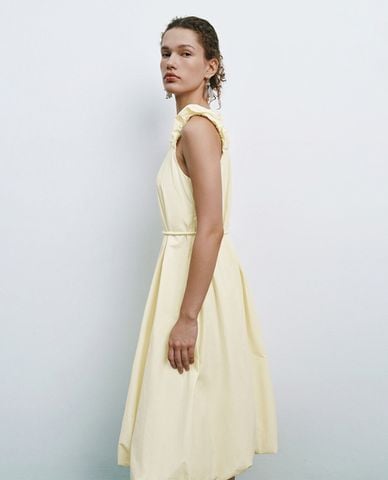  URBAN REVIVO - Đầm hai dây midi Ruffle 