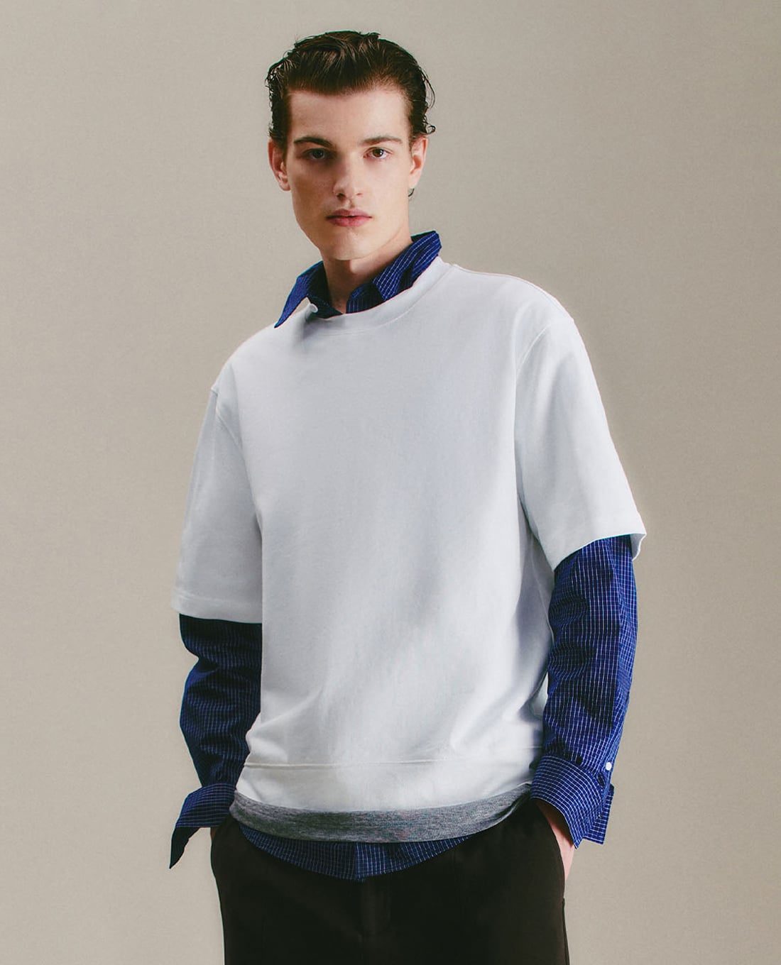 URBAN REVIVO - Áo thun nam cổ tròn tay ngắn năng động