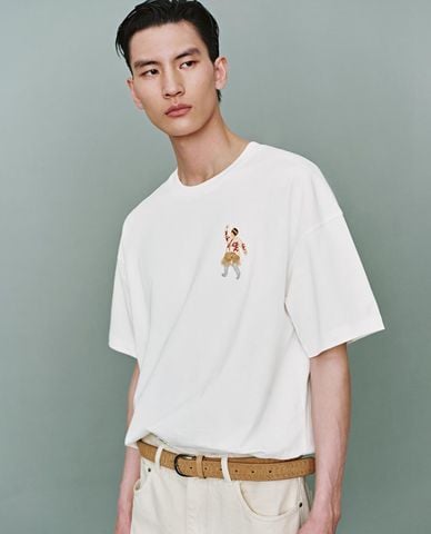  URBAN REVIVO - Áo thun nam cổ tròn tay ngắn thời trang 