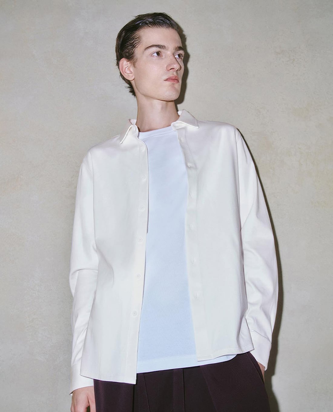 URBAN REVIVO - Áo sơ mi nam cổ bẻ tay dài hiện đại