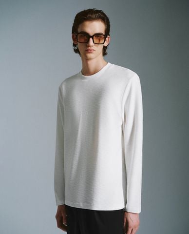  URBAN REVIVO - Áo thun nam cổ tròn tay dài Knitted 