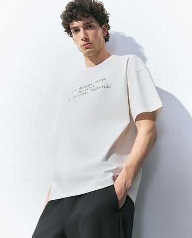  URBAN REVIVO - Áo thun nam cổ tròn tay ngắn Printed Crew 