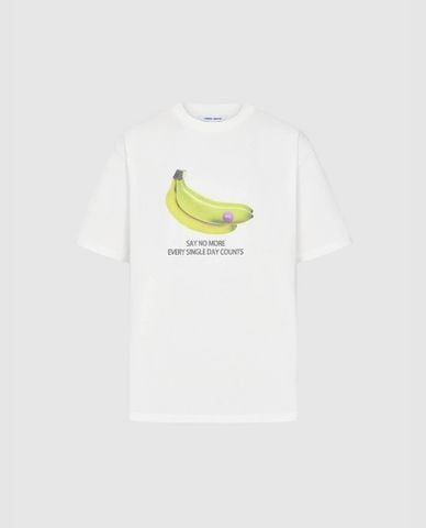  URBAN REVIVO - Áo thun nam cổ tròn tay ngắn trẻ trung 