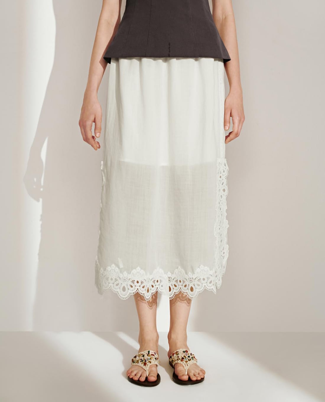 URBAN REVIVO - Chân váy phom suông midi A Line